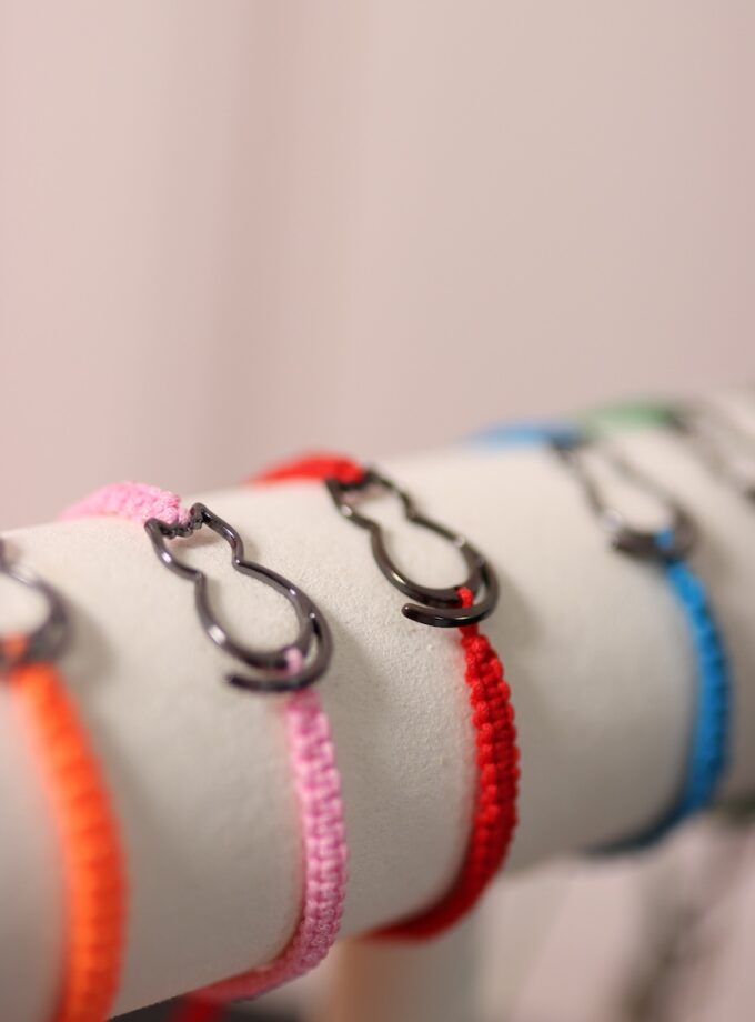 ACC01/C - Bracelets X16 col05/08/20/34/62/73/80/89 - 25E